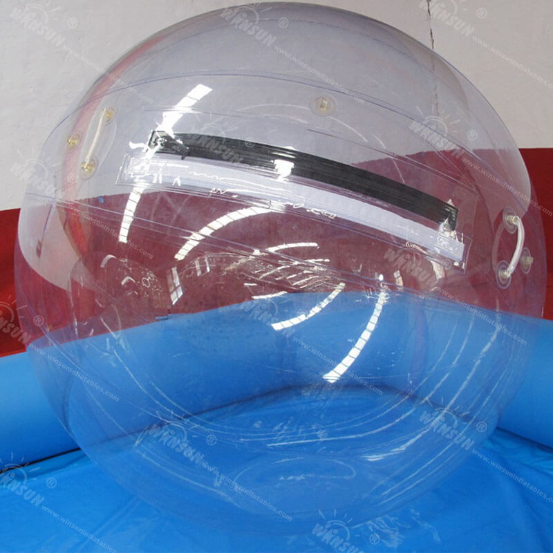 Boule d’eau transparente gonflable