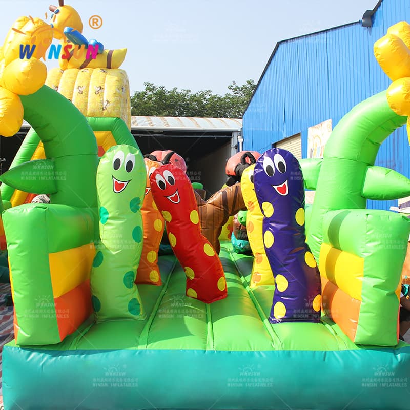 inflatable obstacle course with u structure (6)