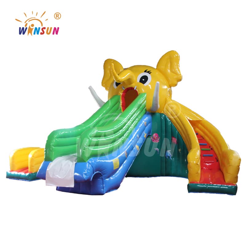 Toboggan gonflable éléphant avec piscine