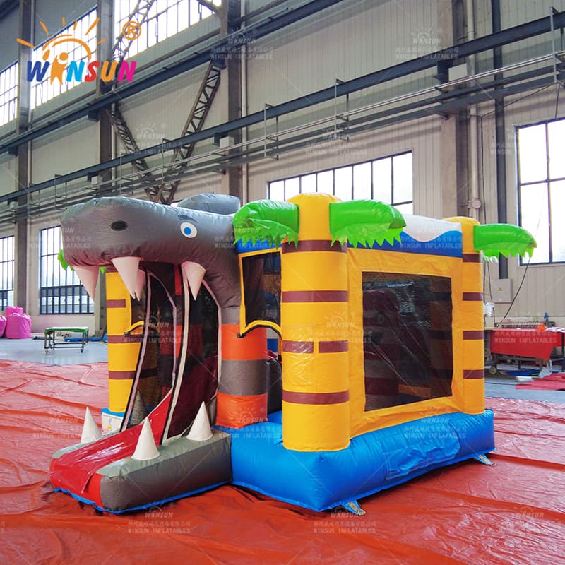 Thème gonflable personnalisé de requin de château sautant