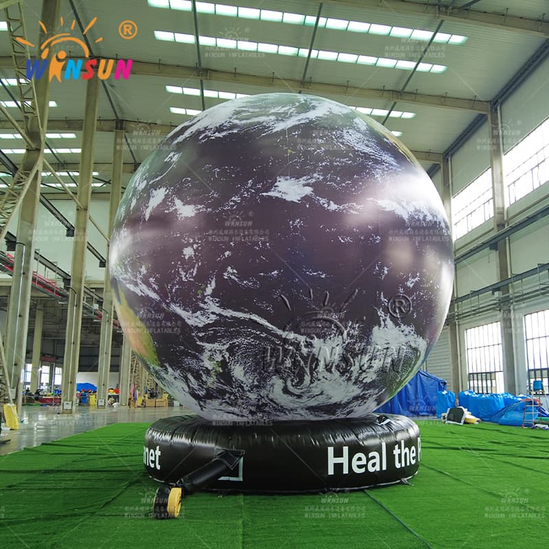 Globe terrestre gonflable géant