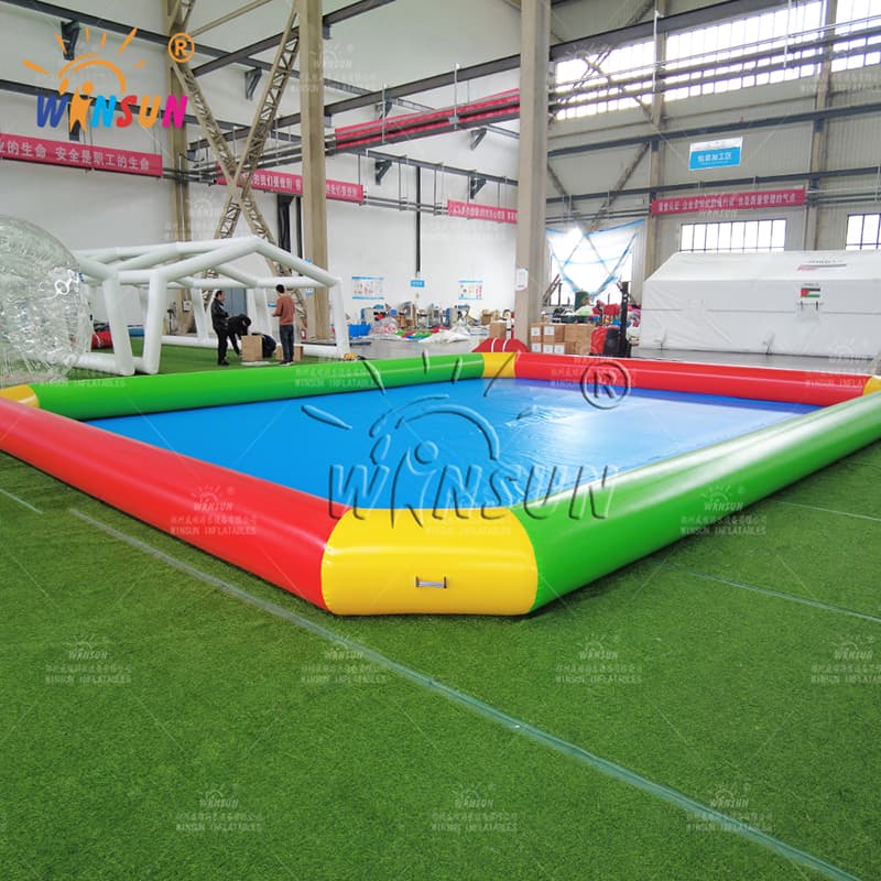 Piscine gonflable géante pour parc aquatique