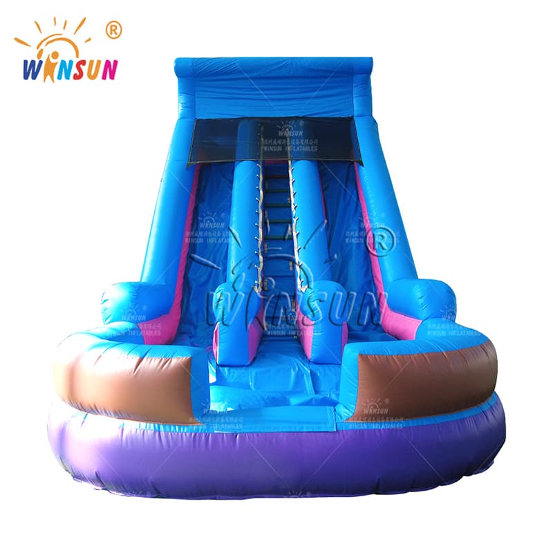 Toboggan aquatique gonflable double avec piscine