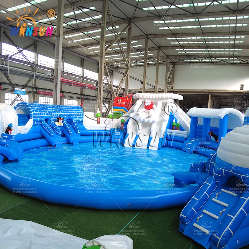 Parc aquatique gonflable Ice World Polar Bear